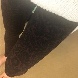 maroon & black printed leggings